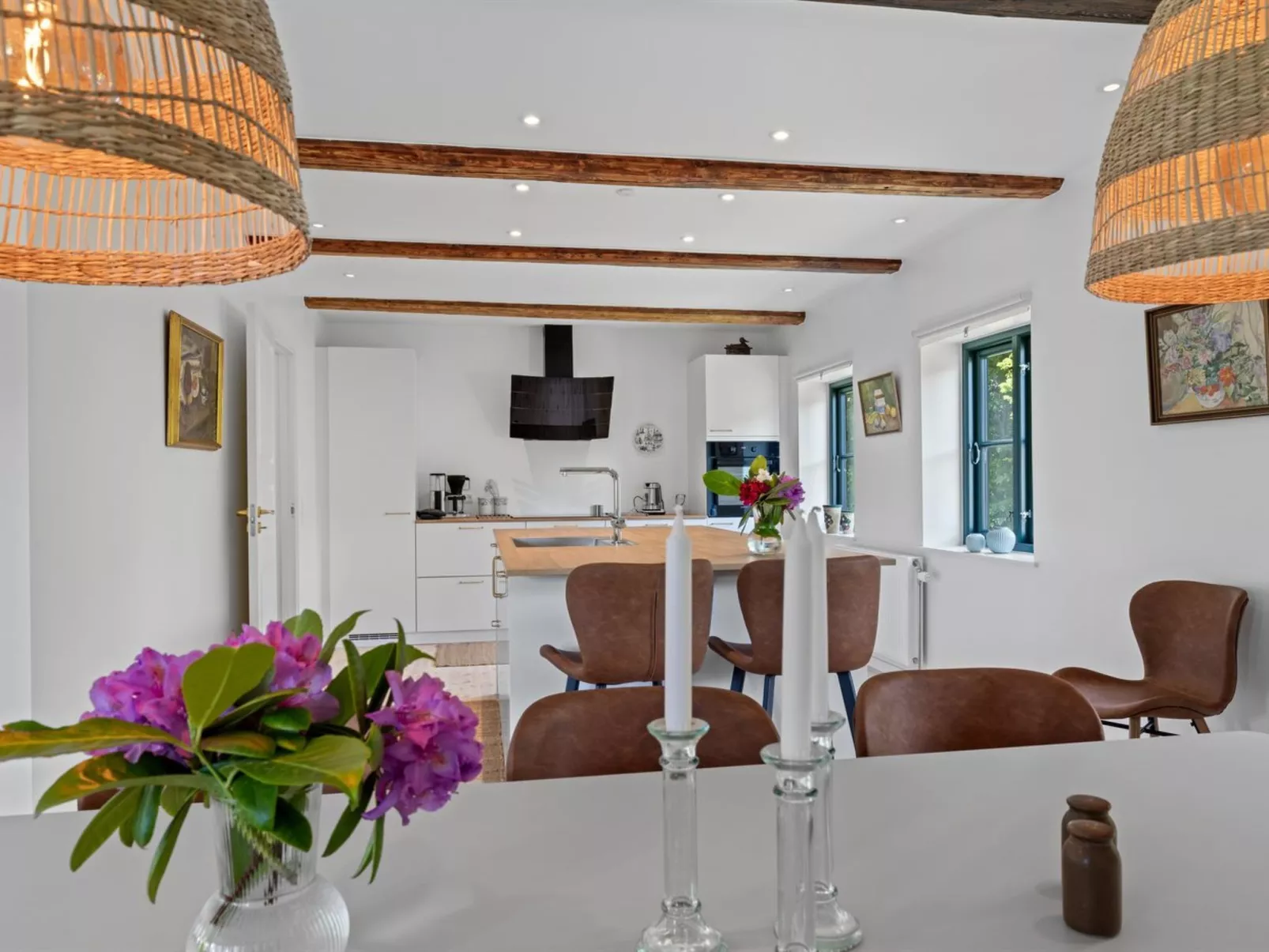 "Brun" - 1.5km from the sea-Binnen