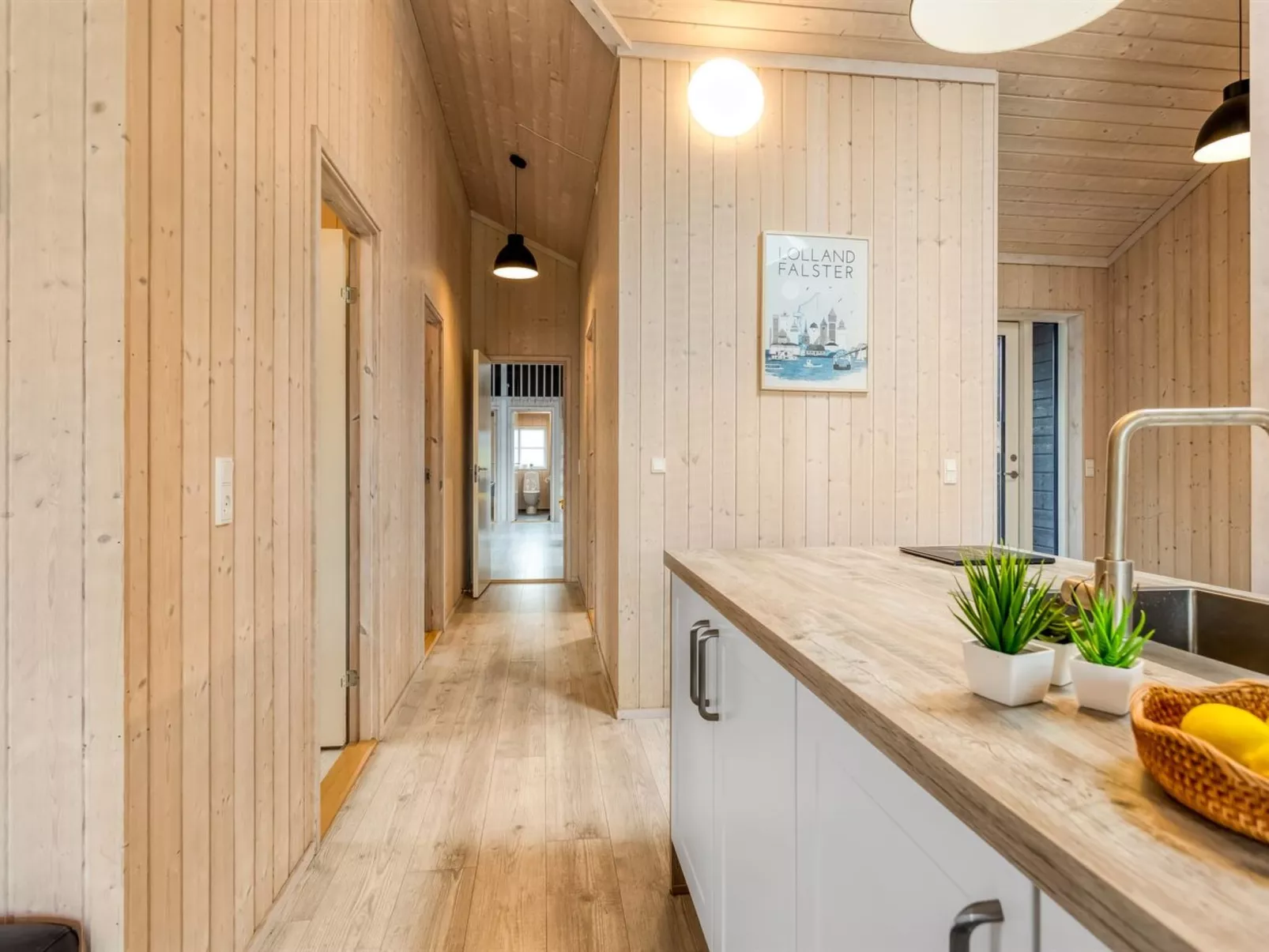 "Bernadine" - 500m from the sea-Binnen