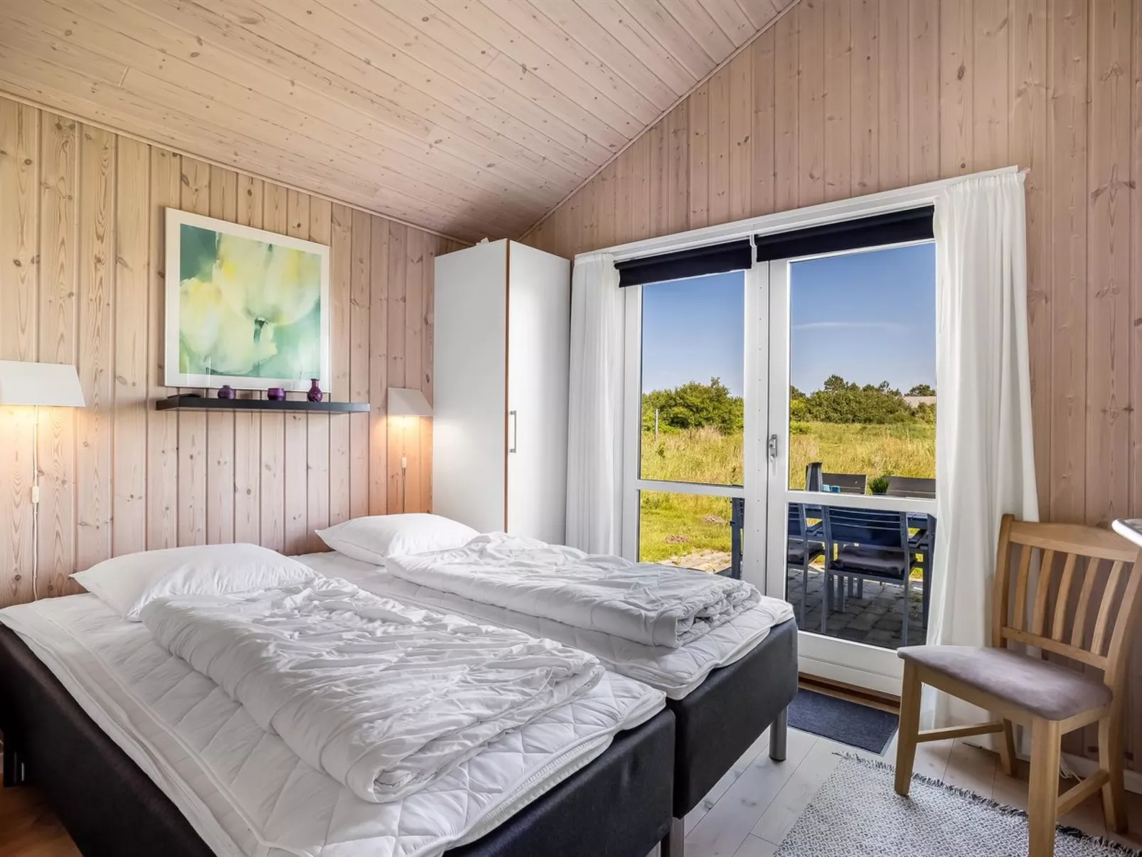 "Ernesta" -  from the sea-Binnen