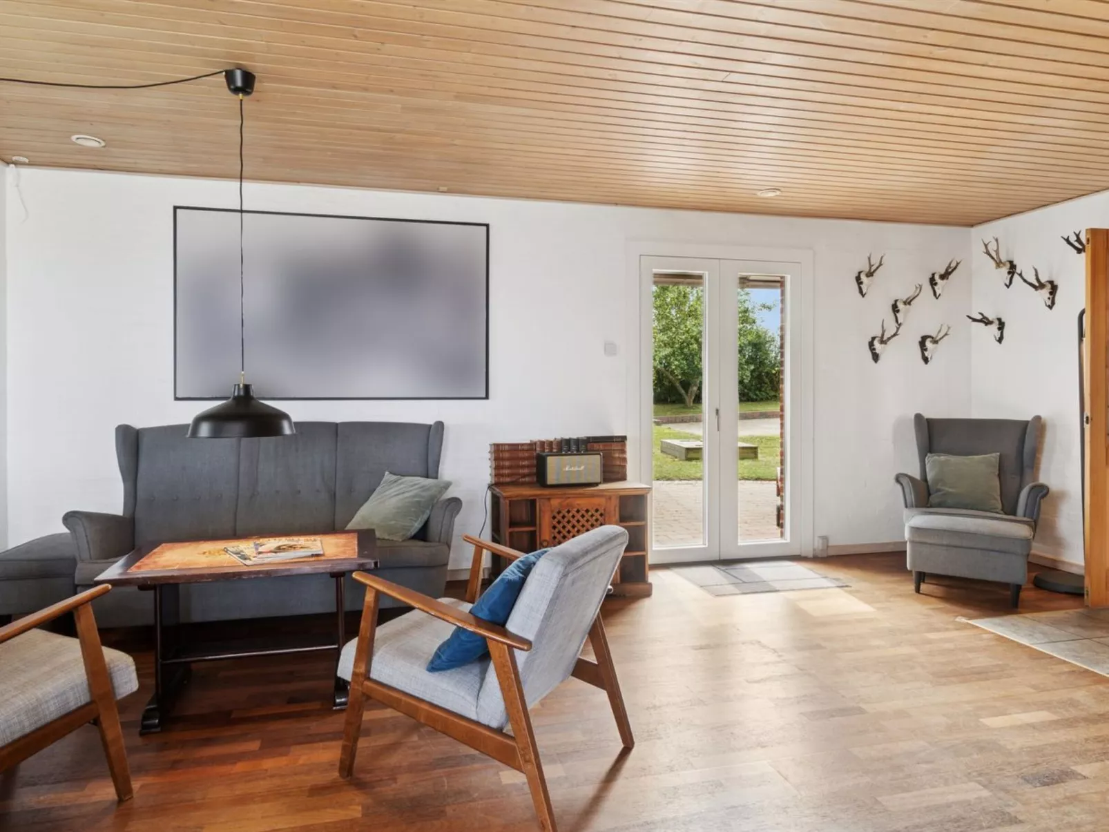 "Dzavid" - 50m from the sea-Binnen