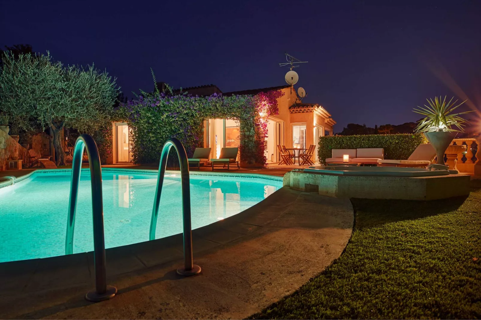 AP-652-PERTUADES-Niet-getagd