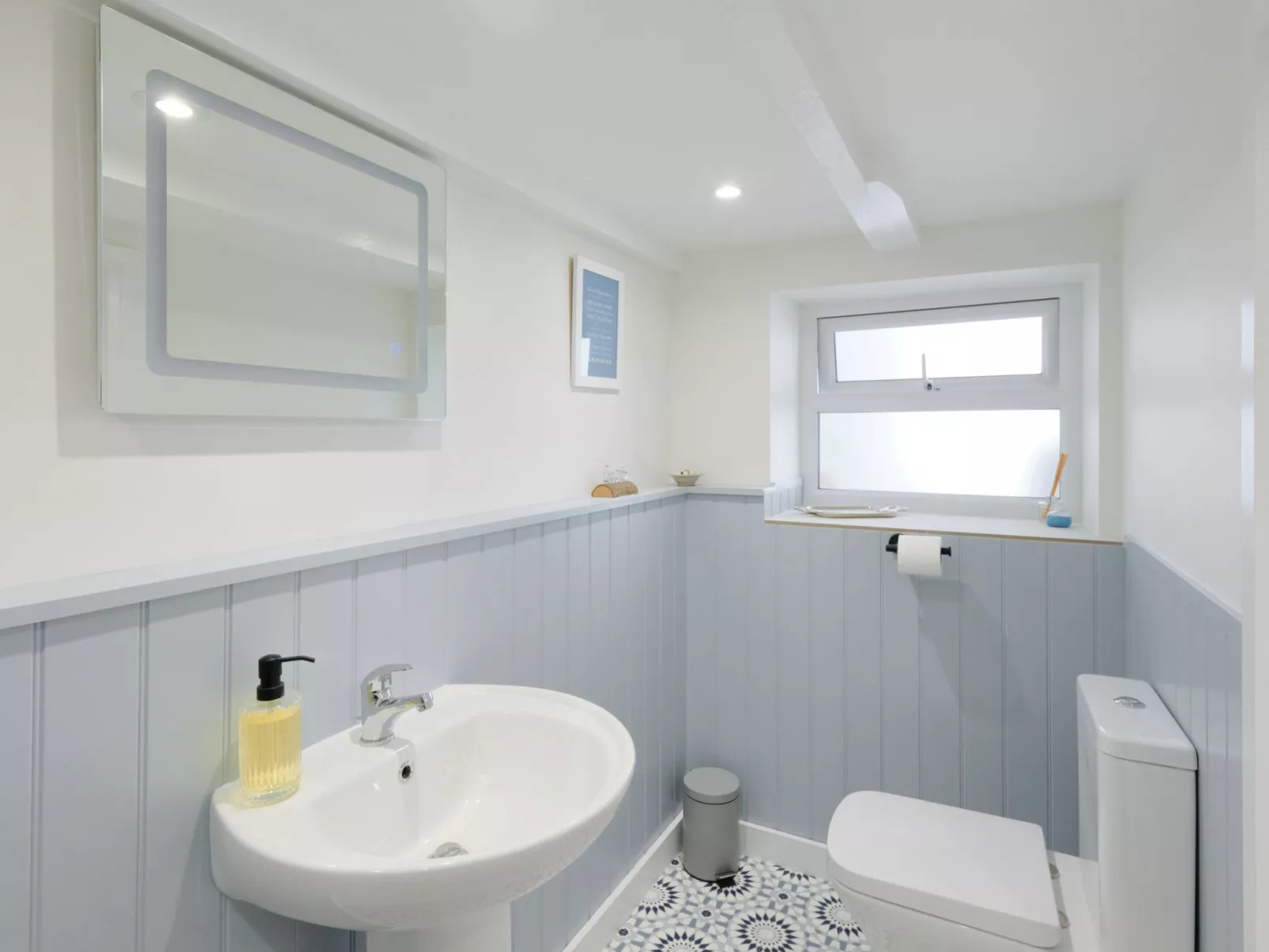 Coral Cottage-Binnen