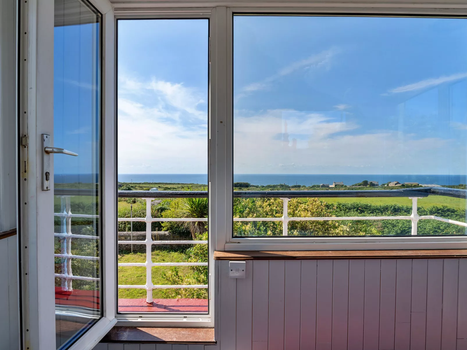 The Watchtower at Western Watch-Buiten