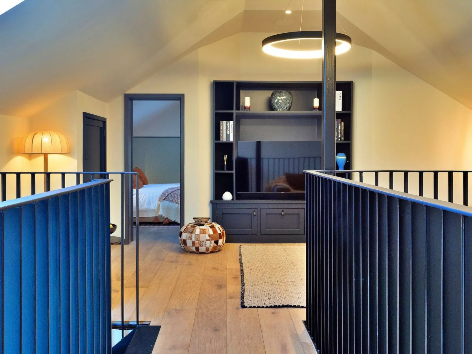 Wesleyan House-Binnen