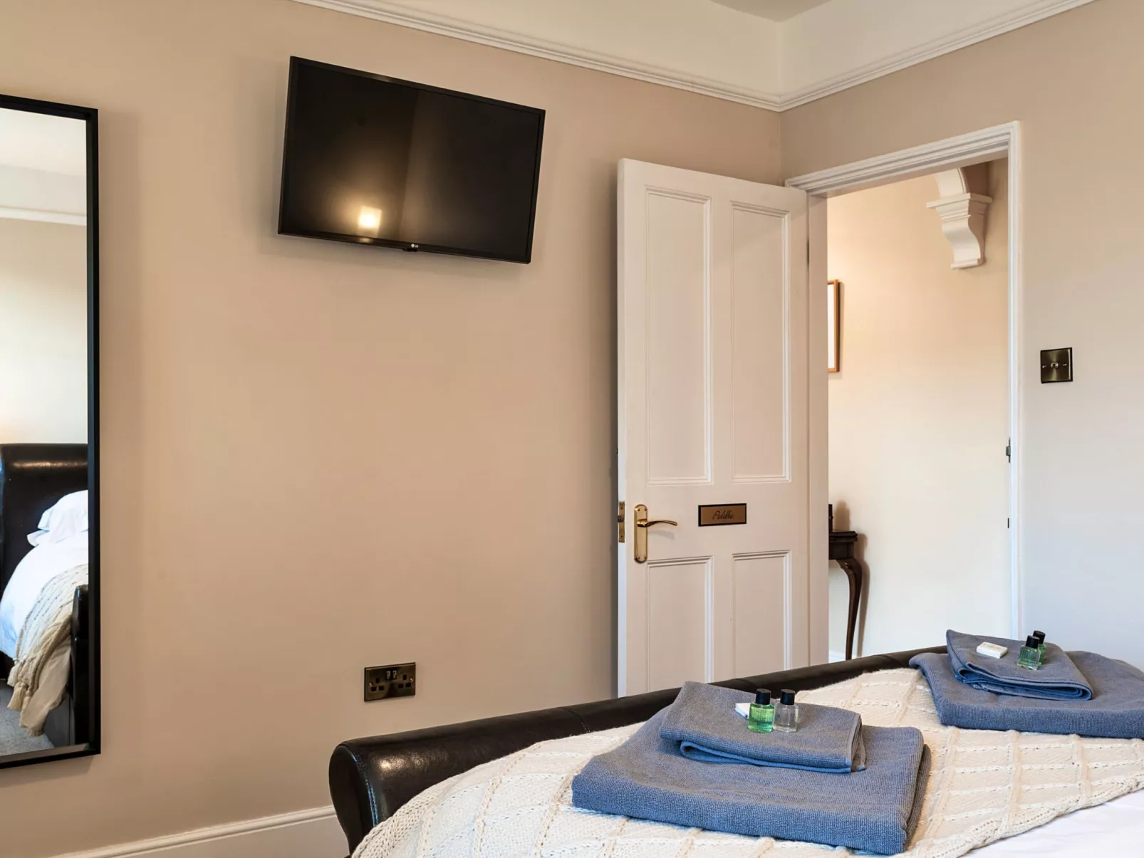 The Old Counting House-Binnen