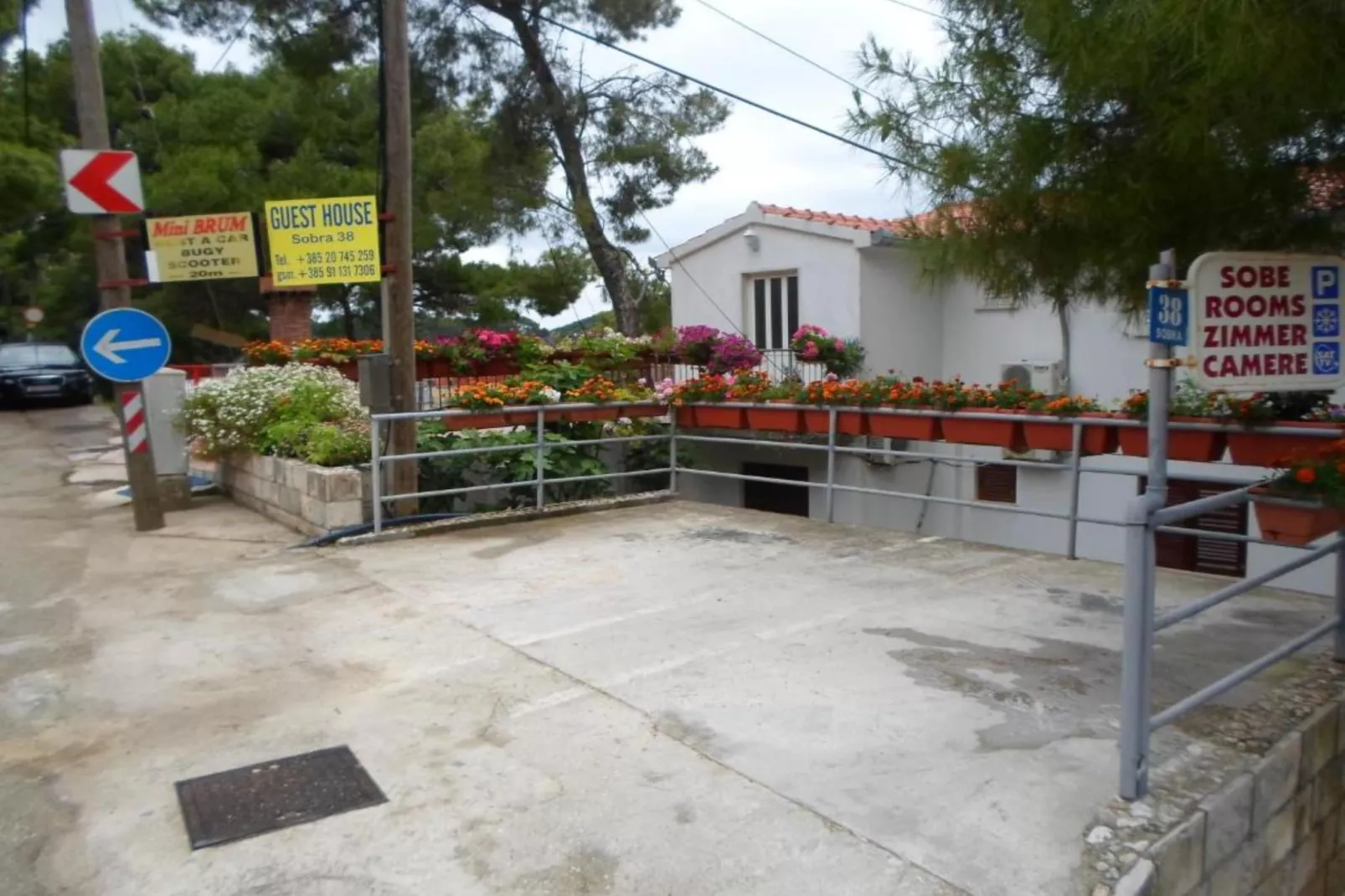 Guest House Sobra 38 - Double Room  with Garden View  3-Buitenlucht