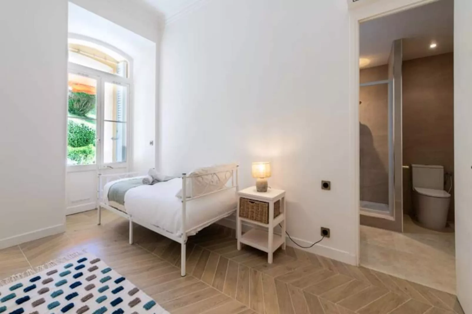 Résidence 4p Bourgeois Rez-de-jardin, Proche Croisette & Plages-Niet-getagd