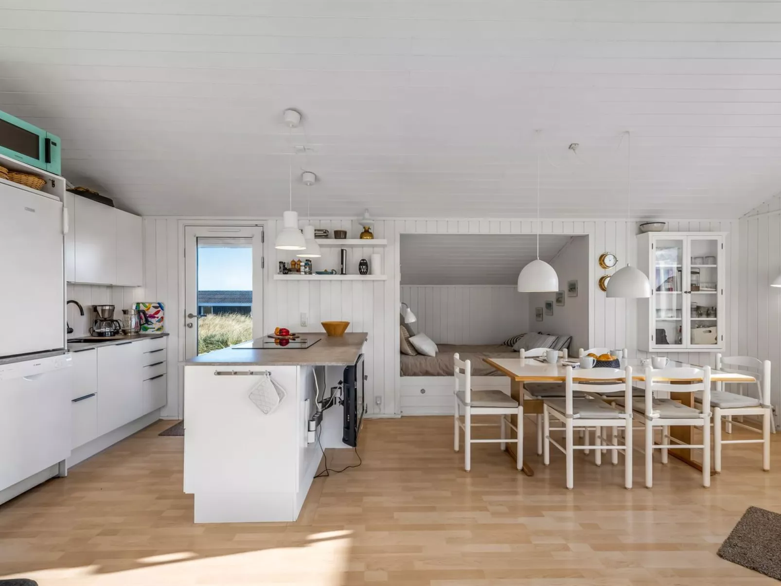 "Thorgny" -  from the sea-Binnen