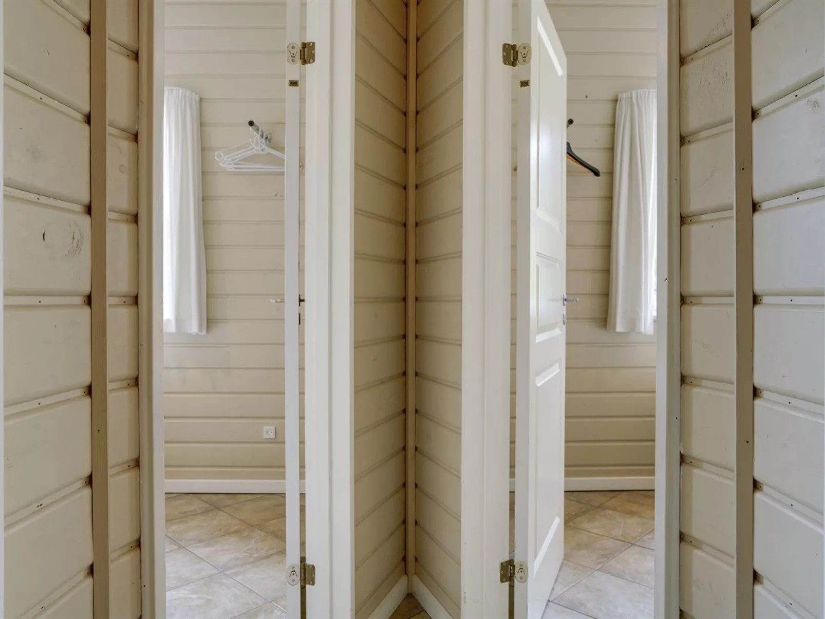 "Nael" - 1.6km from the sea-Binnen