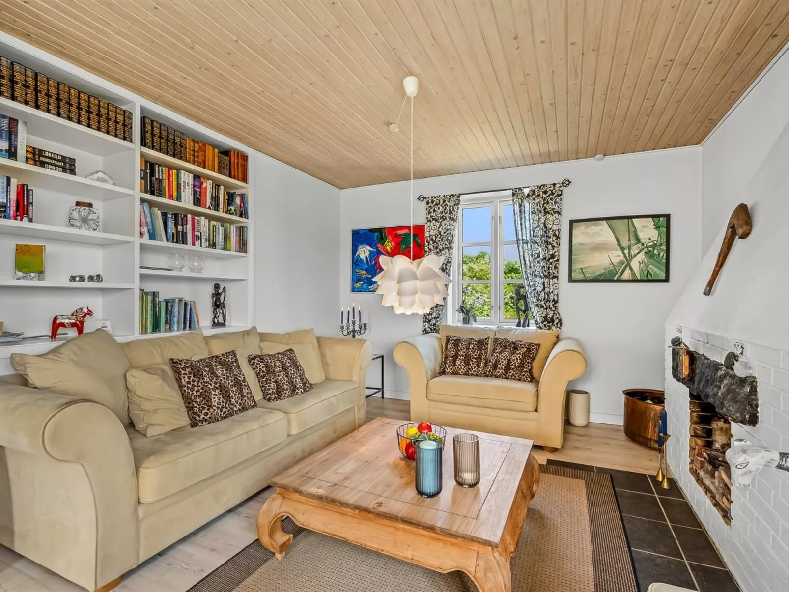 "Urte" -  from the sea-Binnen