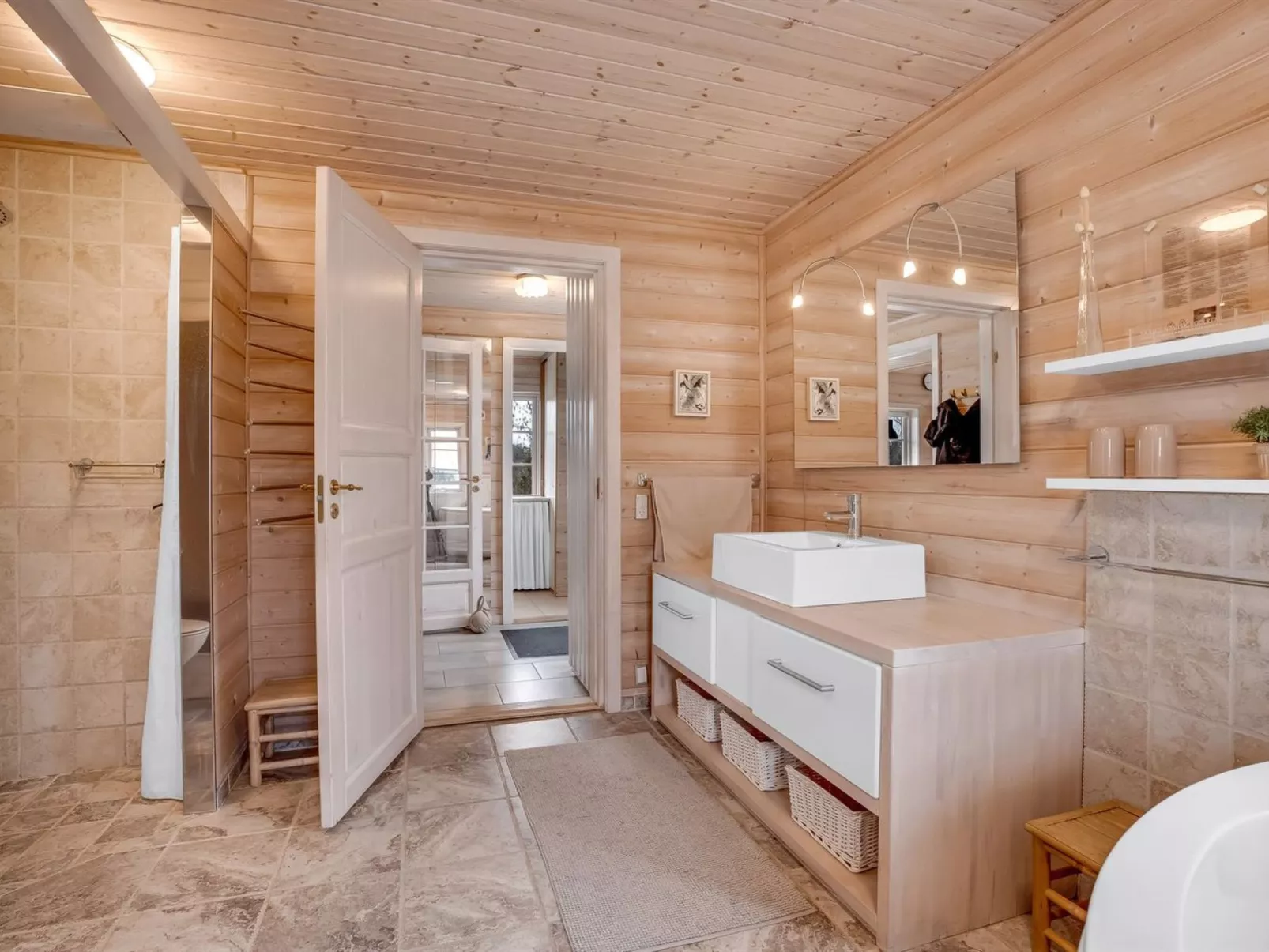 "Zişan" - 1.1km from the sea-Binnen