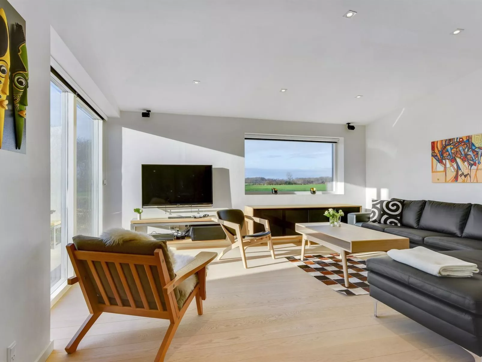 "Ermelinda" - 900m to the fjord-Binnen