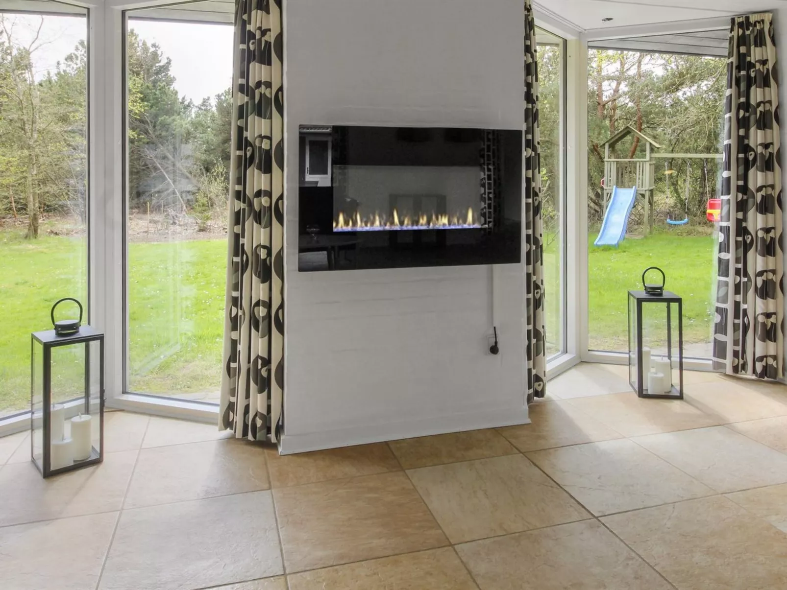 "Vieno" - 2.6km from the sea-Binnen