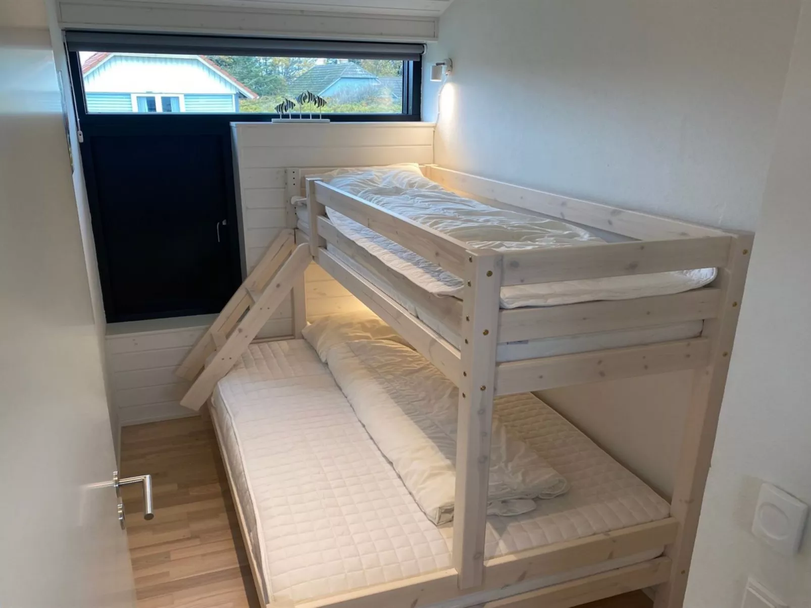 "Claus" - 500m from the sea-Binnen