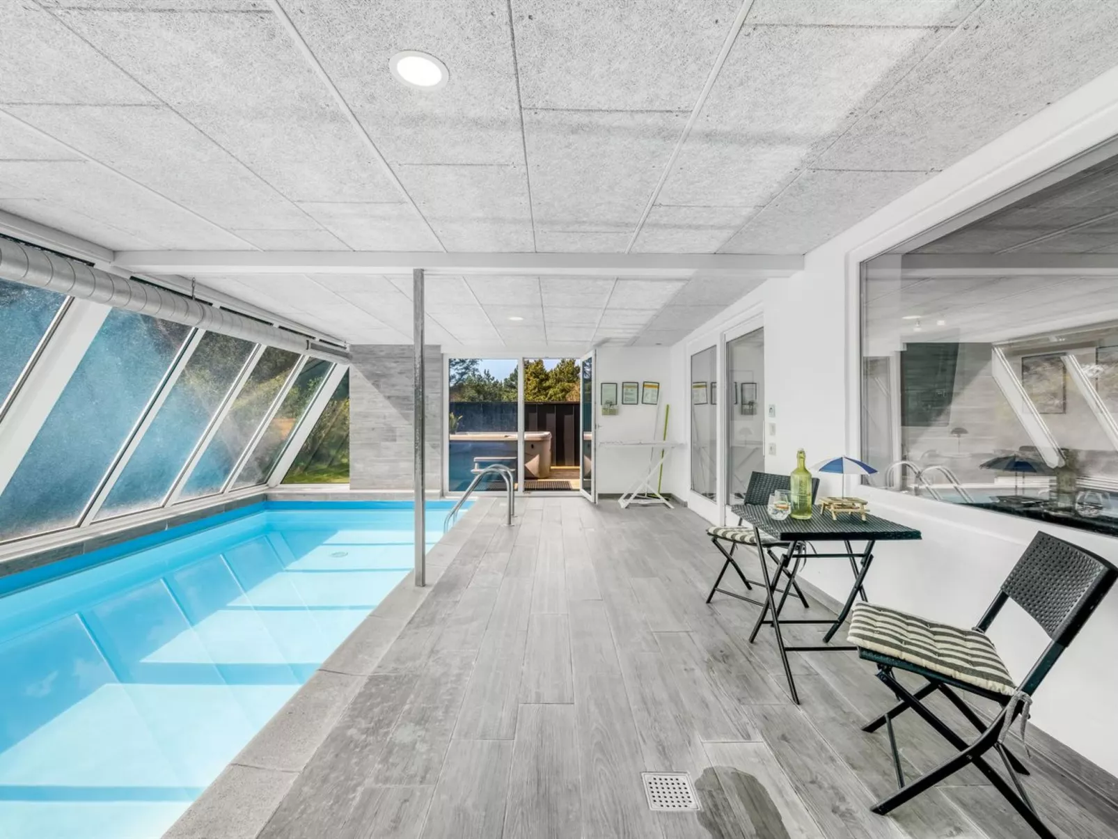 "Irlin" - 800m from the sea-Buiten