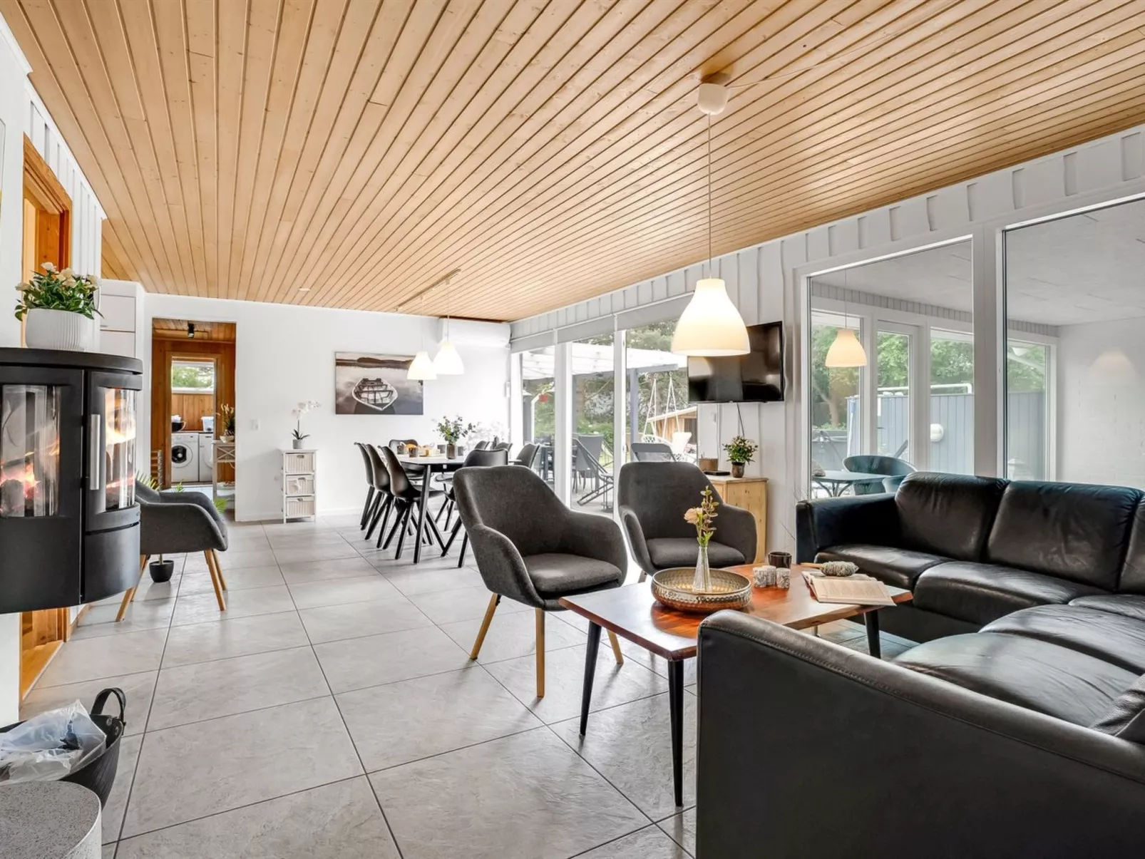 "Sverker" - 300m from the sea-Binnen