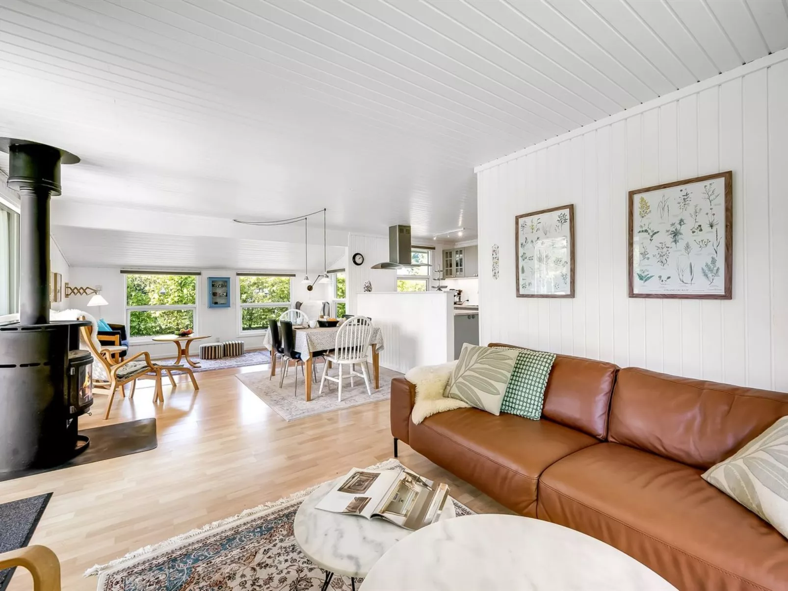 "Raisa" - 200m to the fjord-Binnen