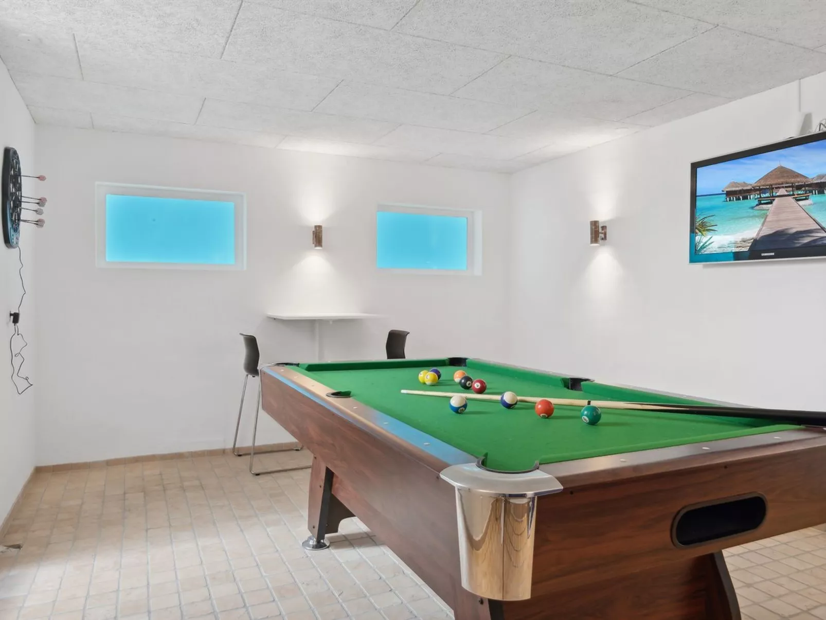 "Thilo" - 2.3km from the sea-Binnen