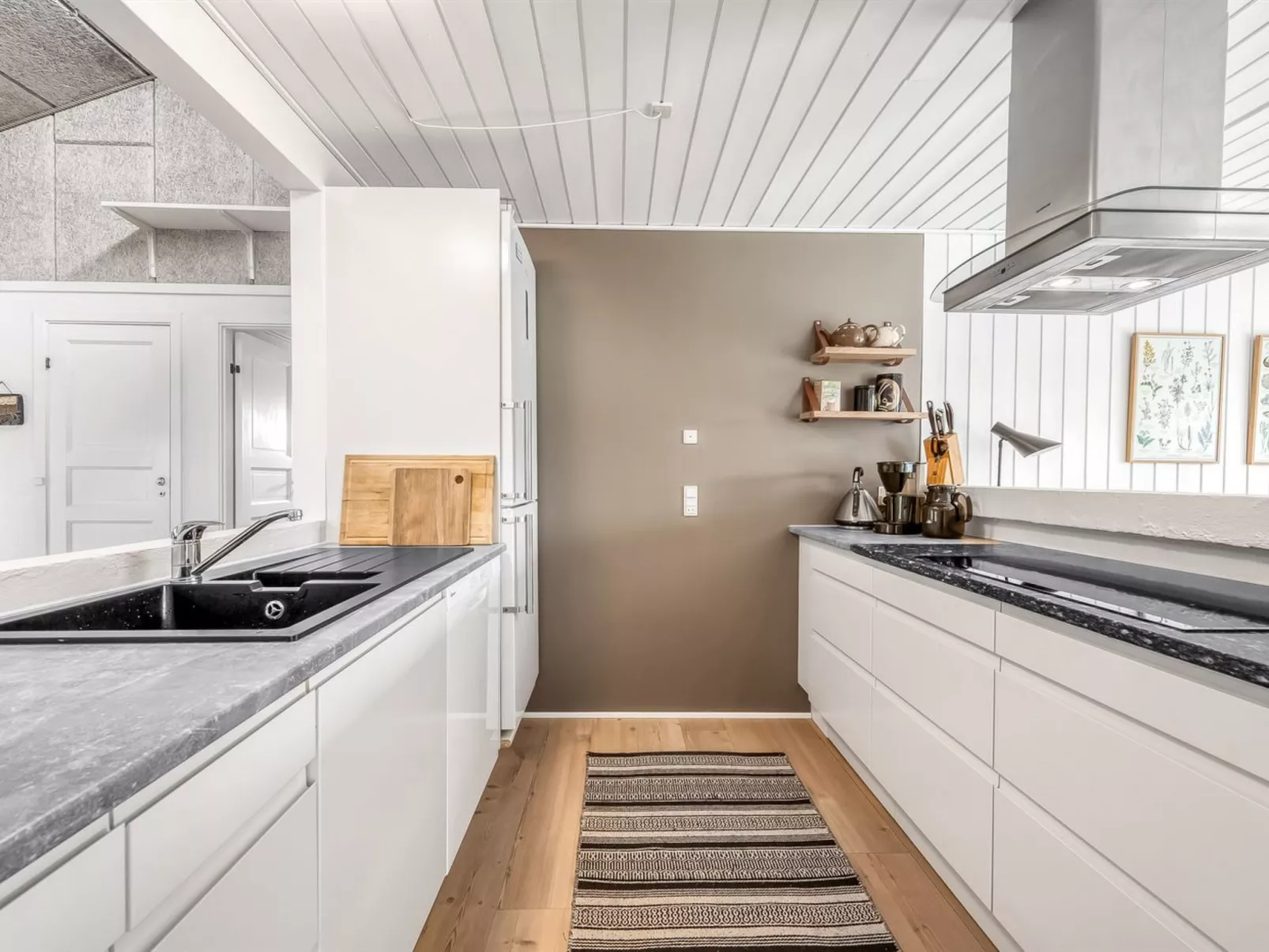 "Saxe" -  from the sea-Binnen