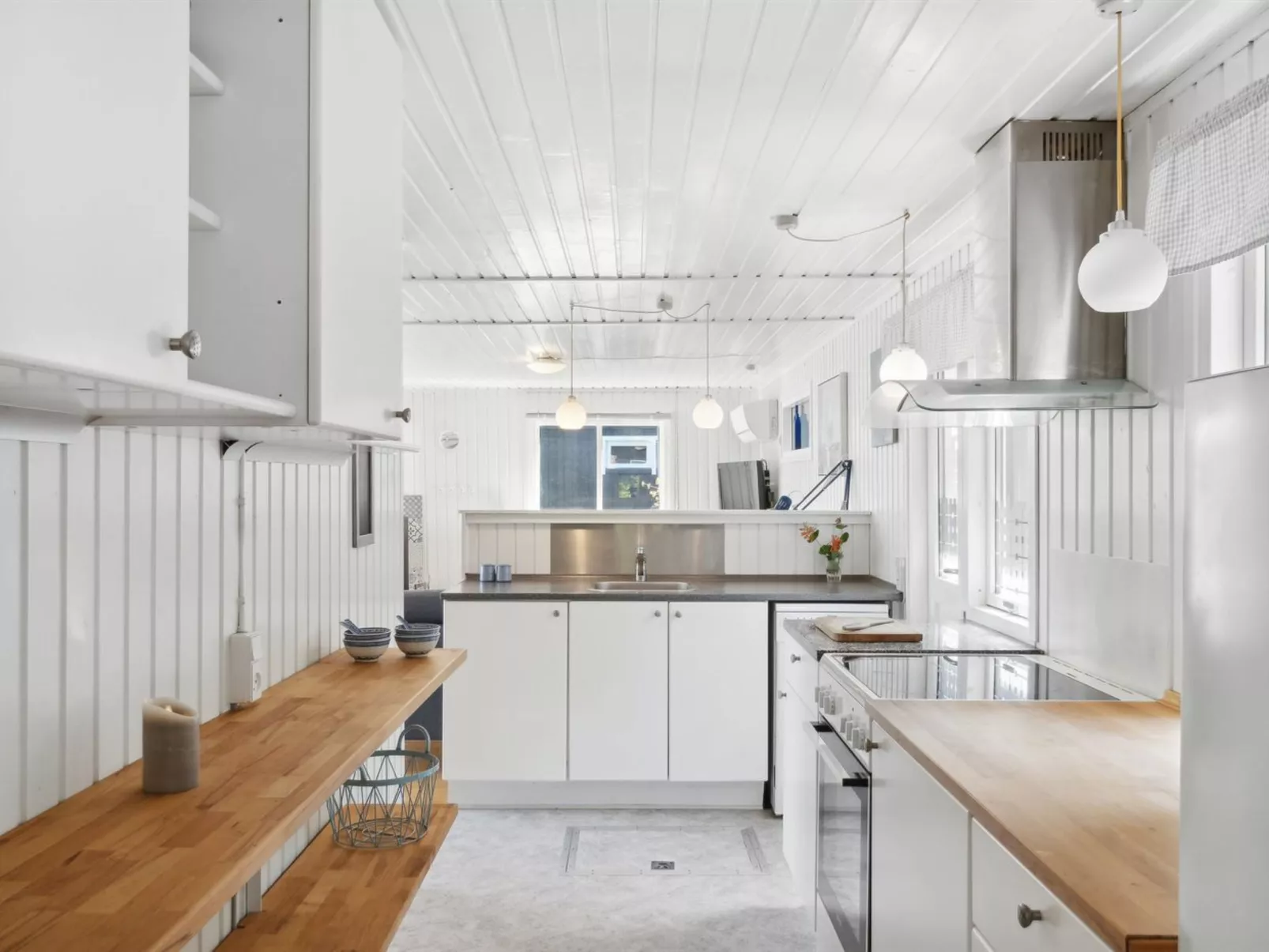 "Self" - 400m to the fjord-Binnen