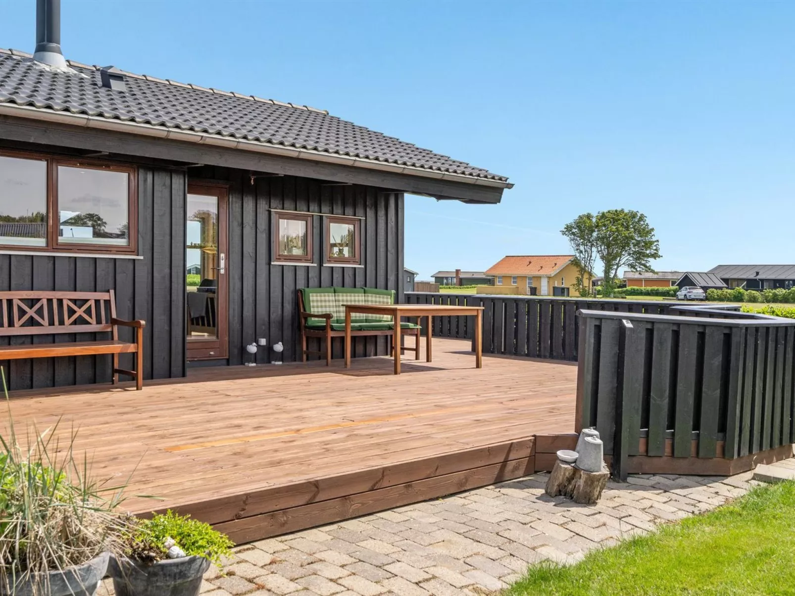 "Gyda" - 100m from the sea-Buiten