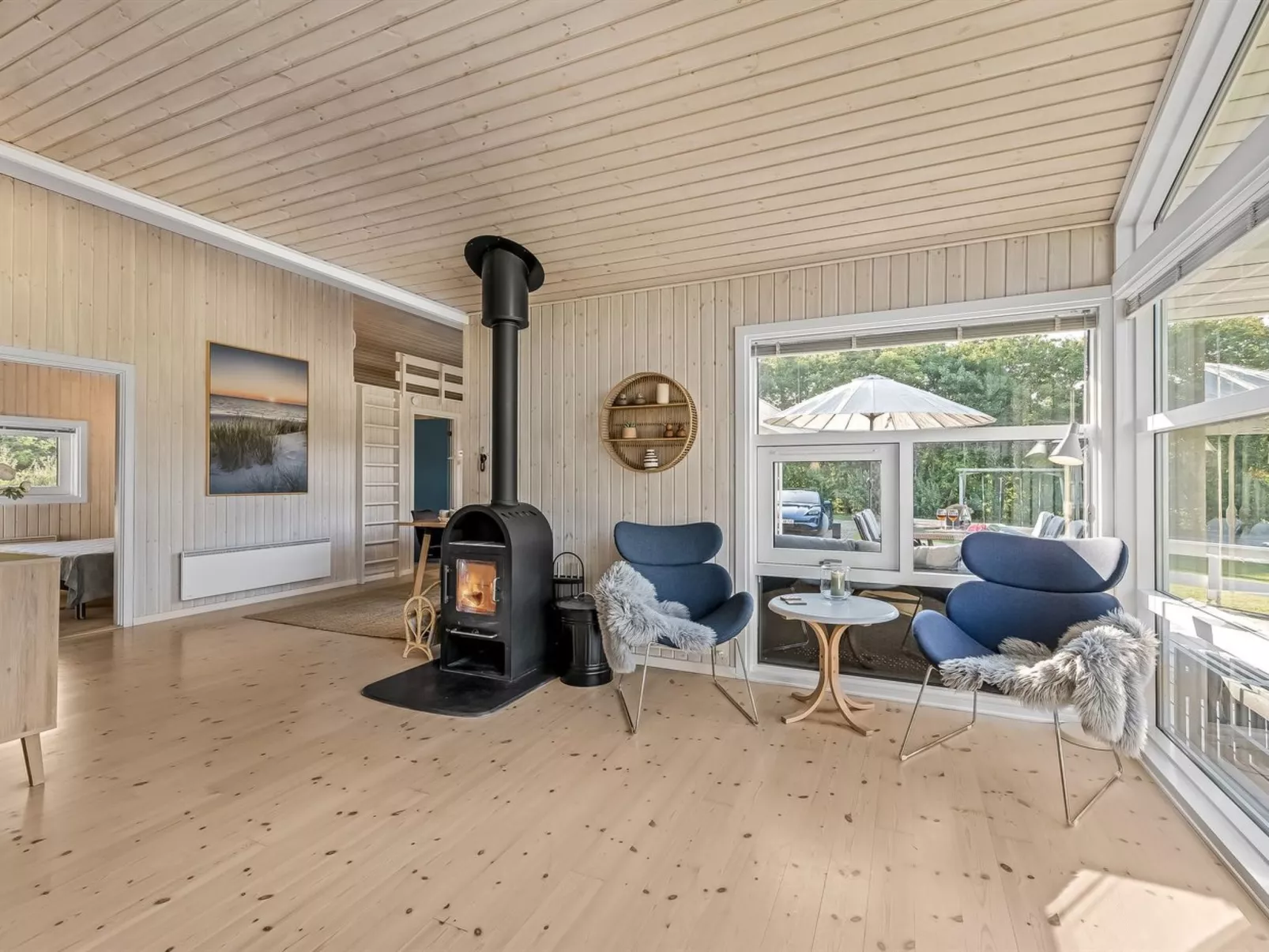 "Sviðandi" - 1.5km from the sea-Binnen