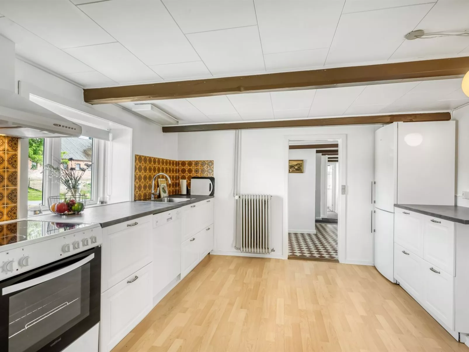 "Kara" - 100m to the fjord-Binnen