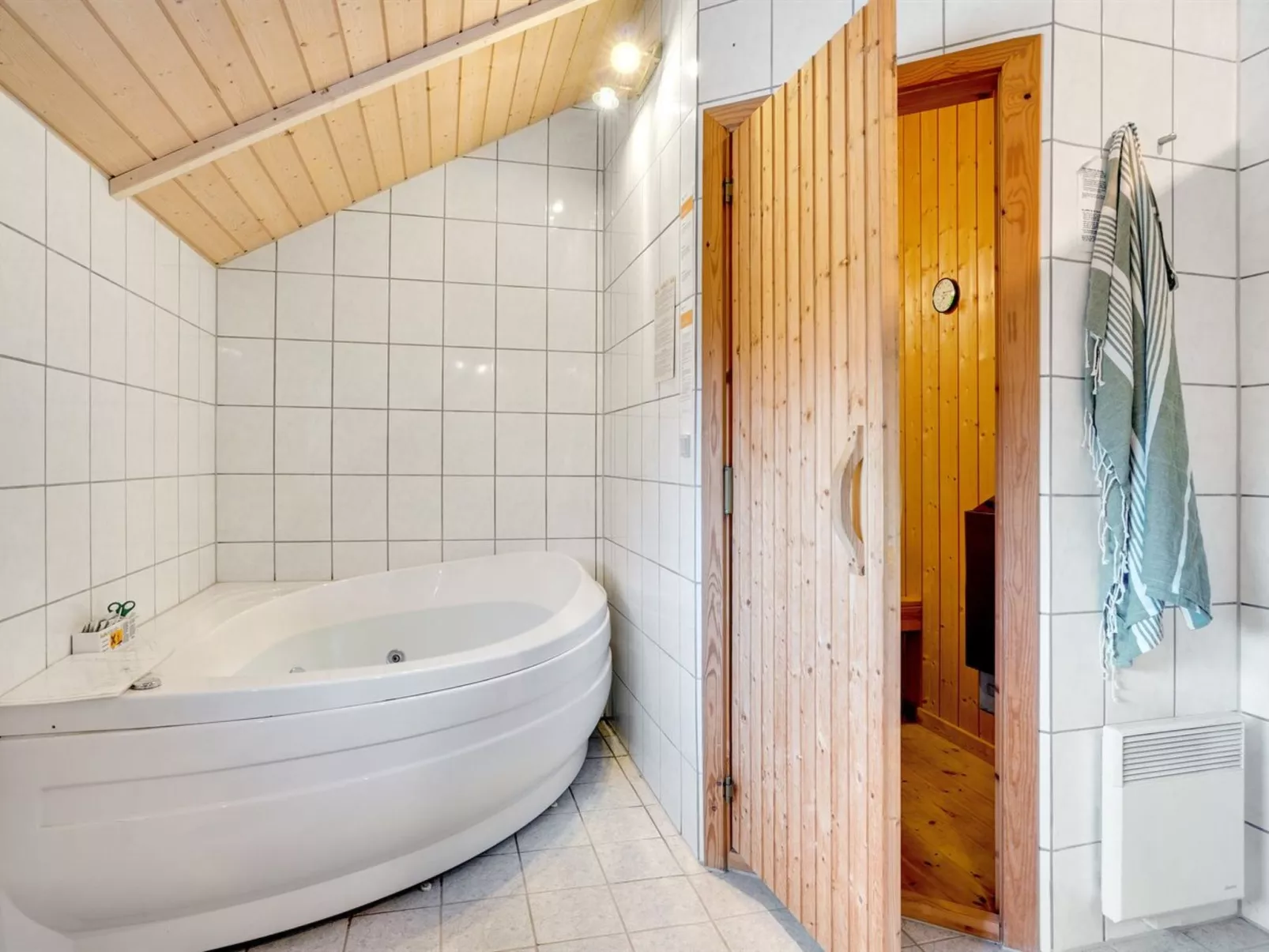 "Kalli" - 350m to the fjord-Binnen