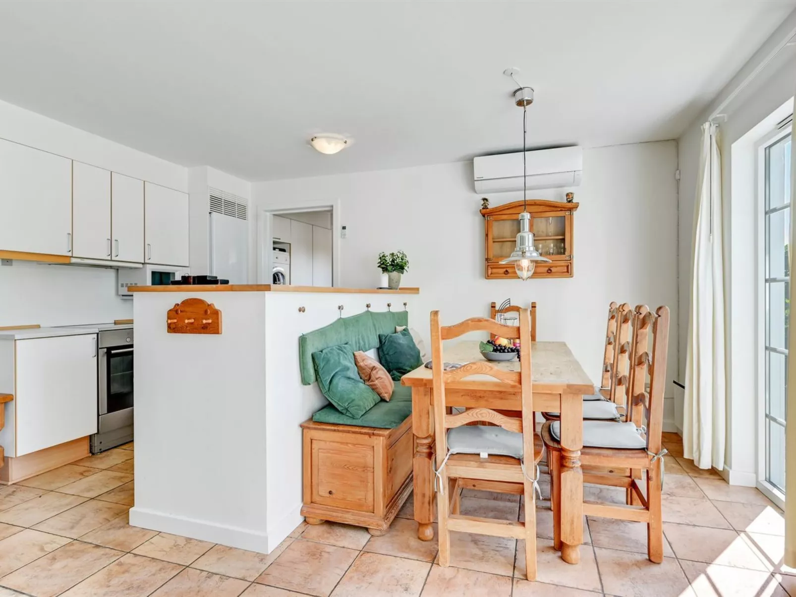 "Arwin" - 250m from the sea-Binnen