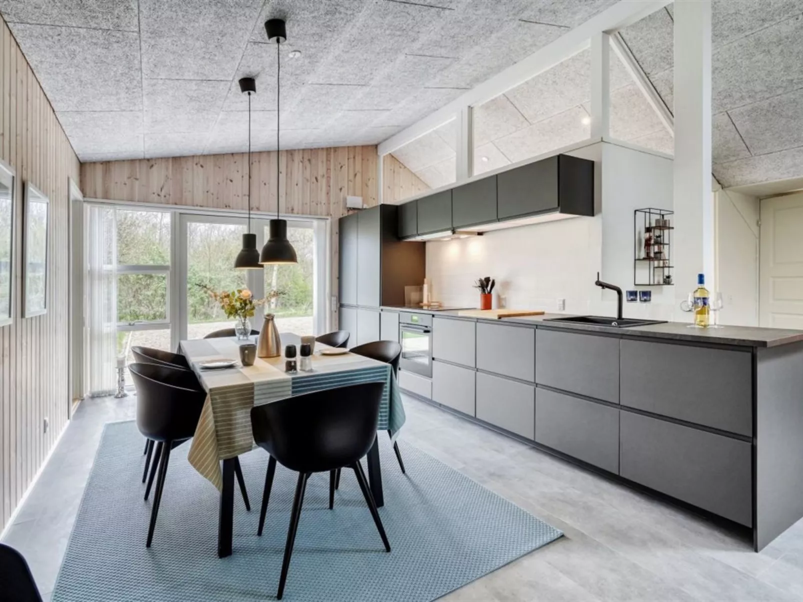 "Gustaf" - 400m to the fjord-Binnen