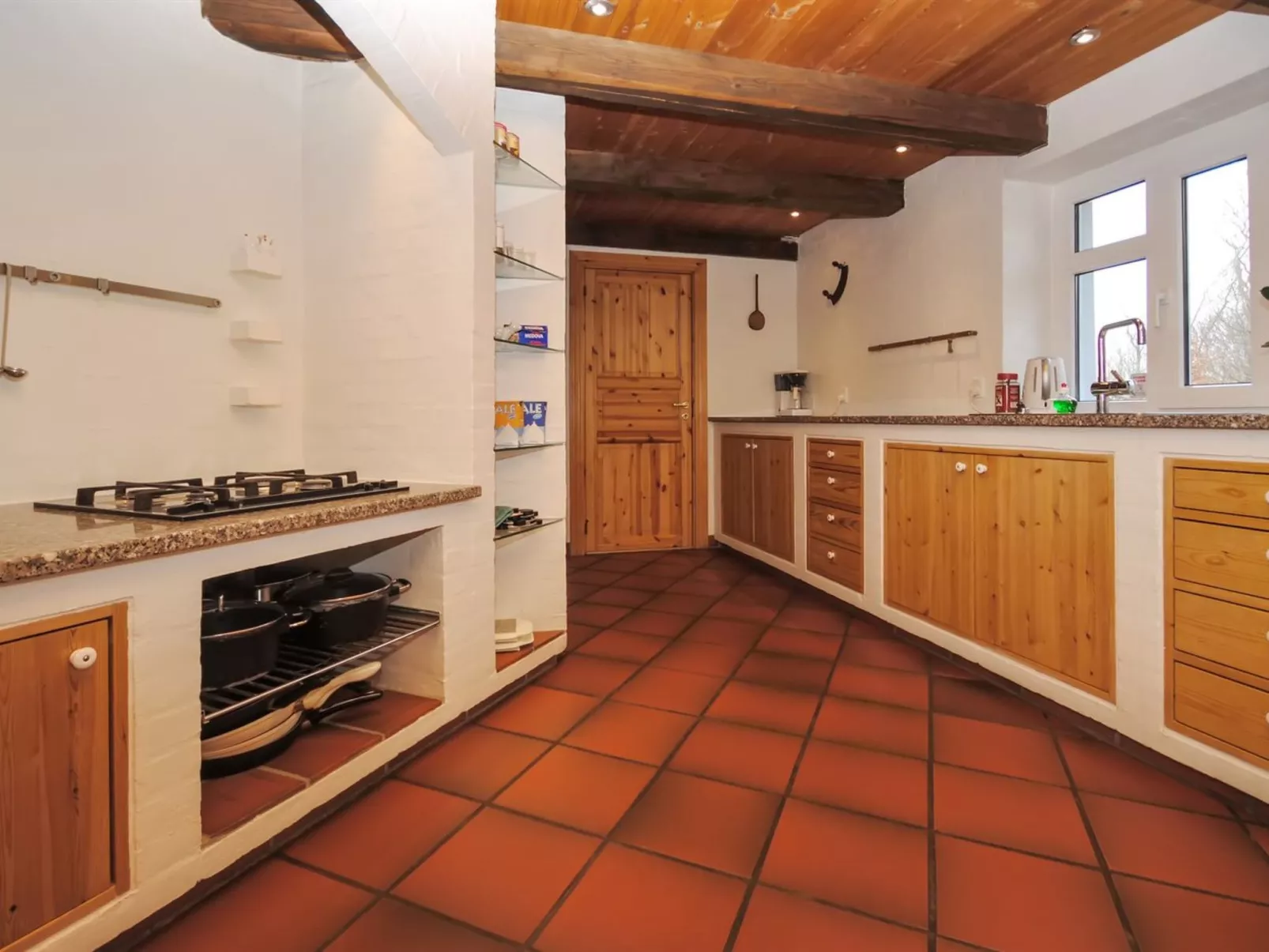 "Millie" - 3km to the fjord-Binnen