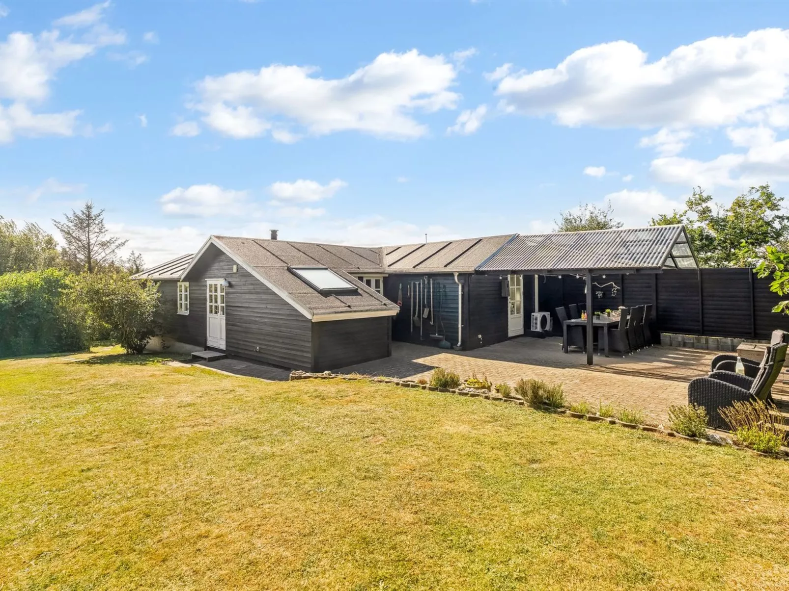 "Engelbertine" - 210m to the fjord-Buiten