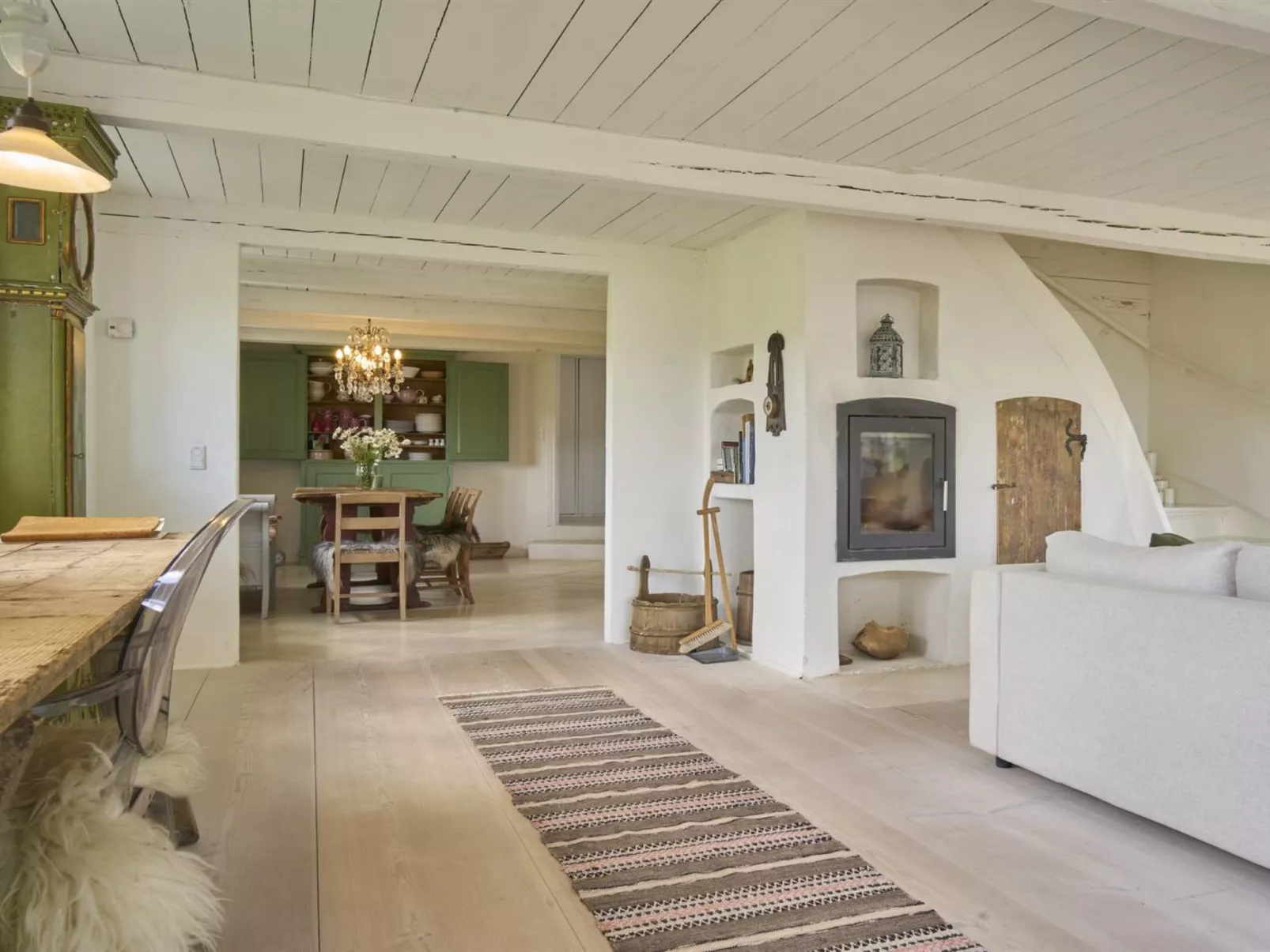 "Merrit" - 250m from the sea-Binnen