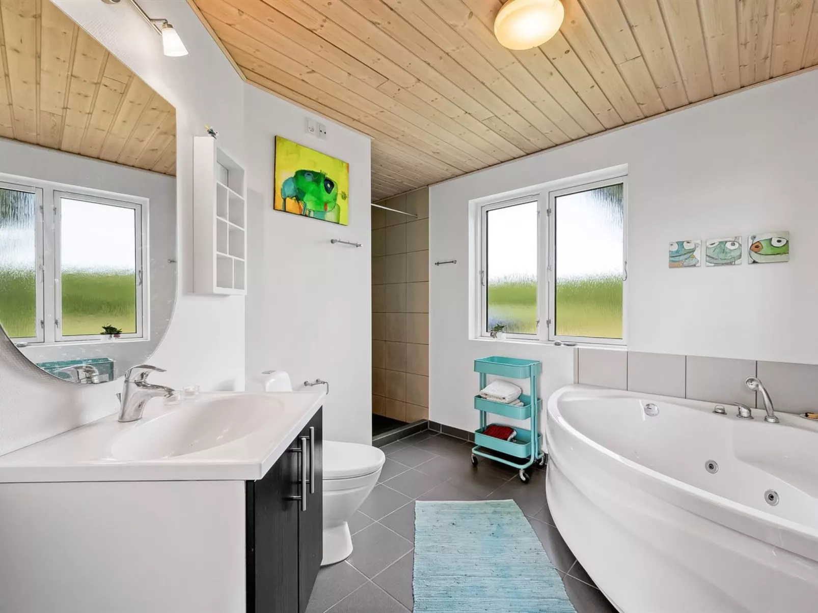 "Felicita" -  from the sea-Binnen