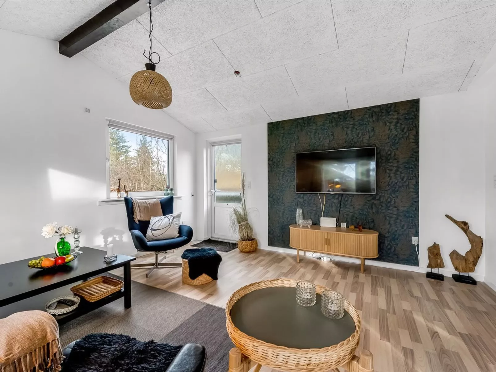 "Tiina" - 500m to the fjord-Binnen