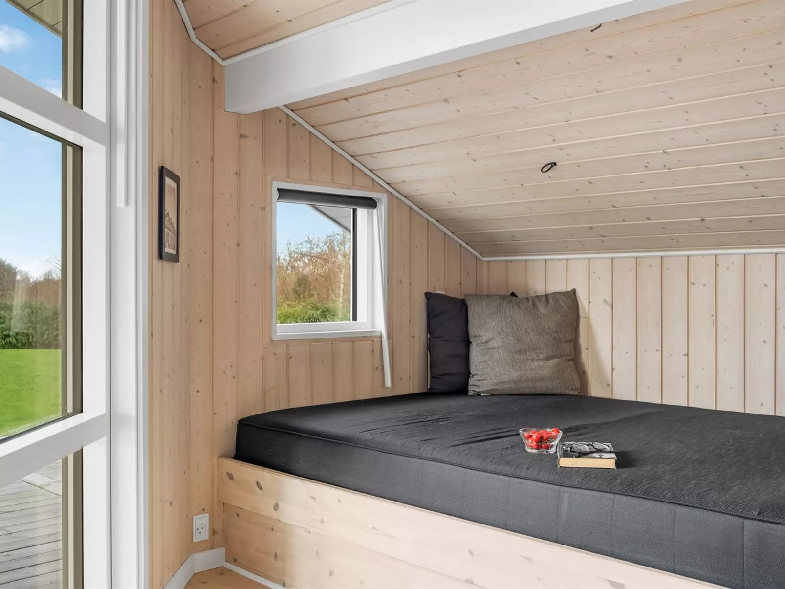 "Antero" - 500m to the fjord-Binnen