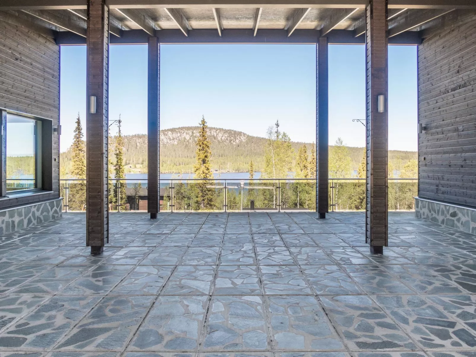 Holy lake chalet b-Binnen