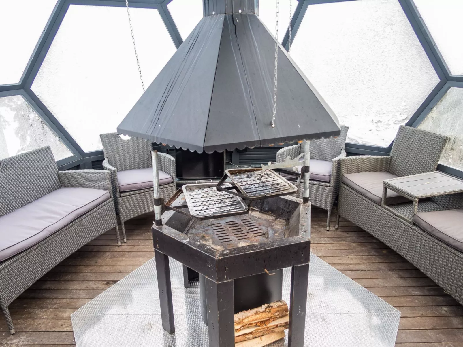 Villa ukkometso-Binnen