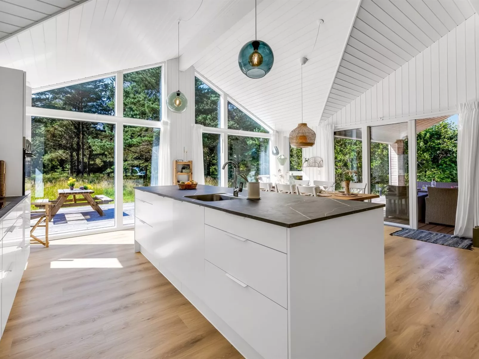 "Aarthi" - 575m from the sea-Binnen