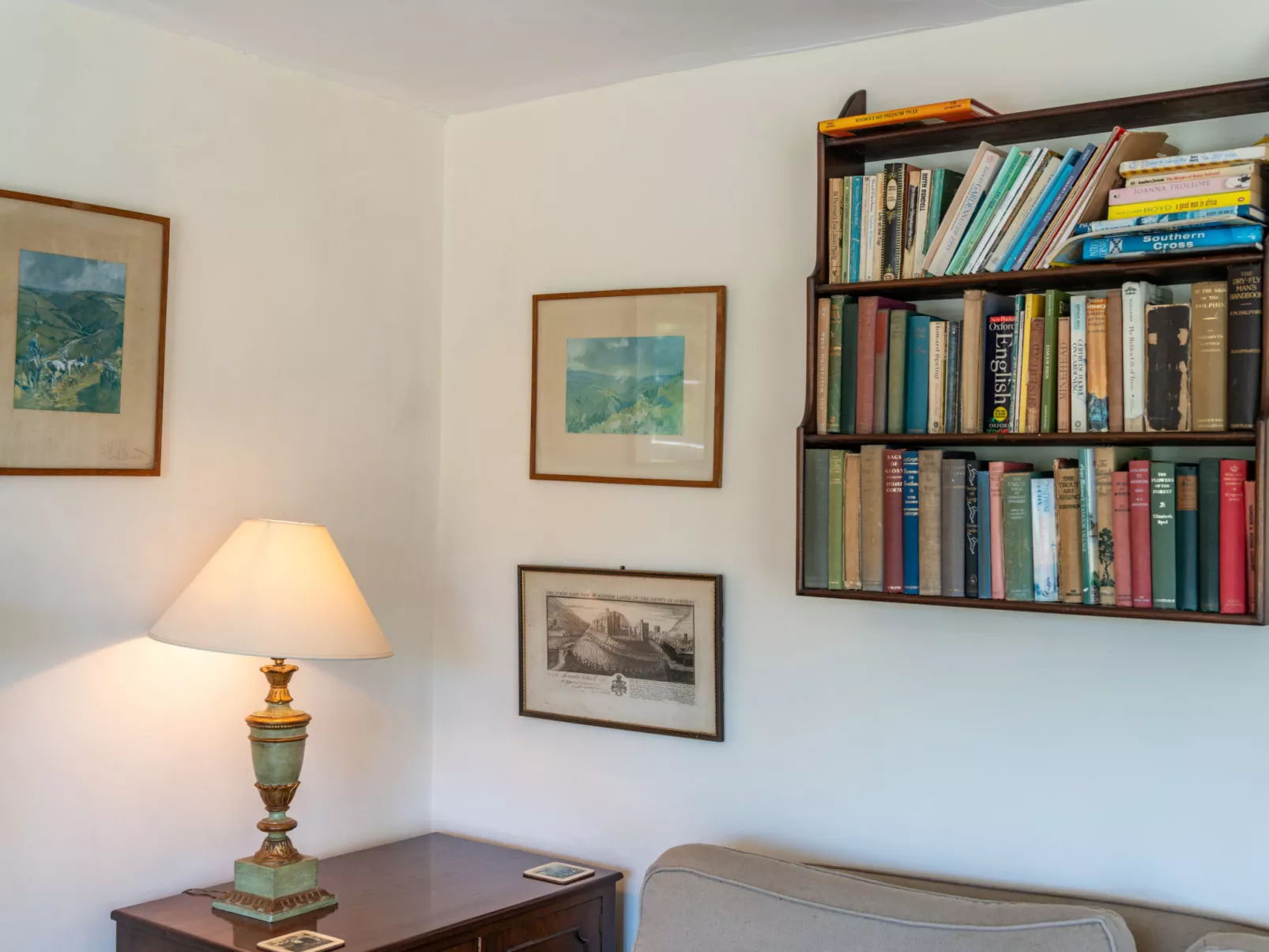 Valley Cottage-Binnen