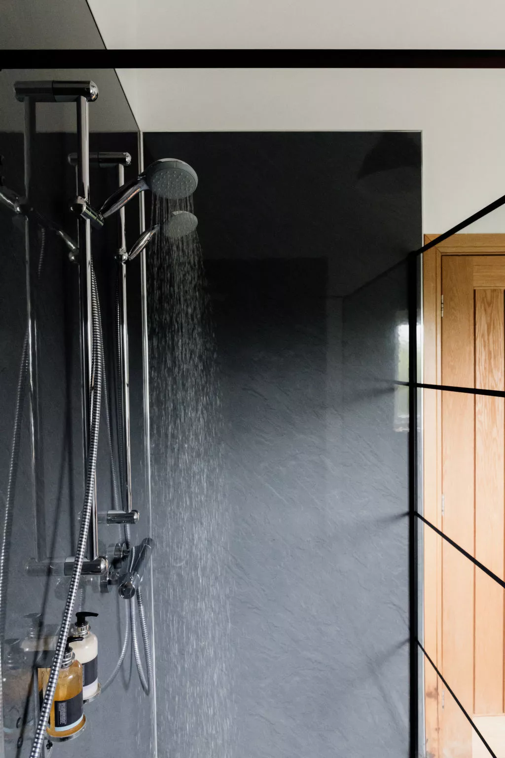 The Welsh Barn-Binnen