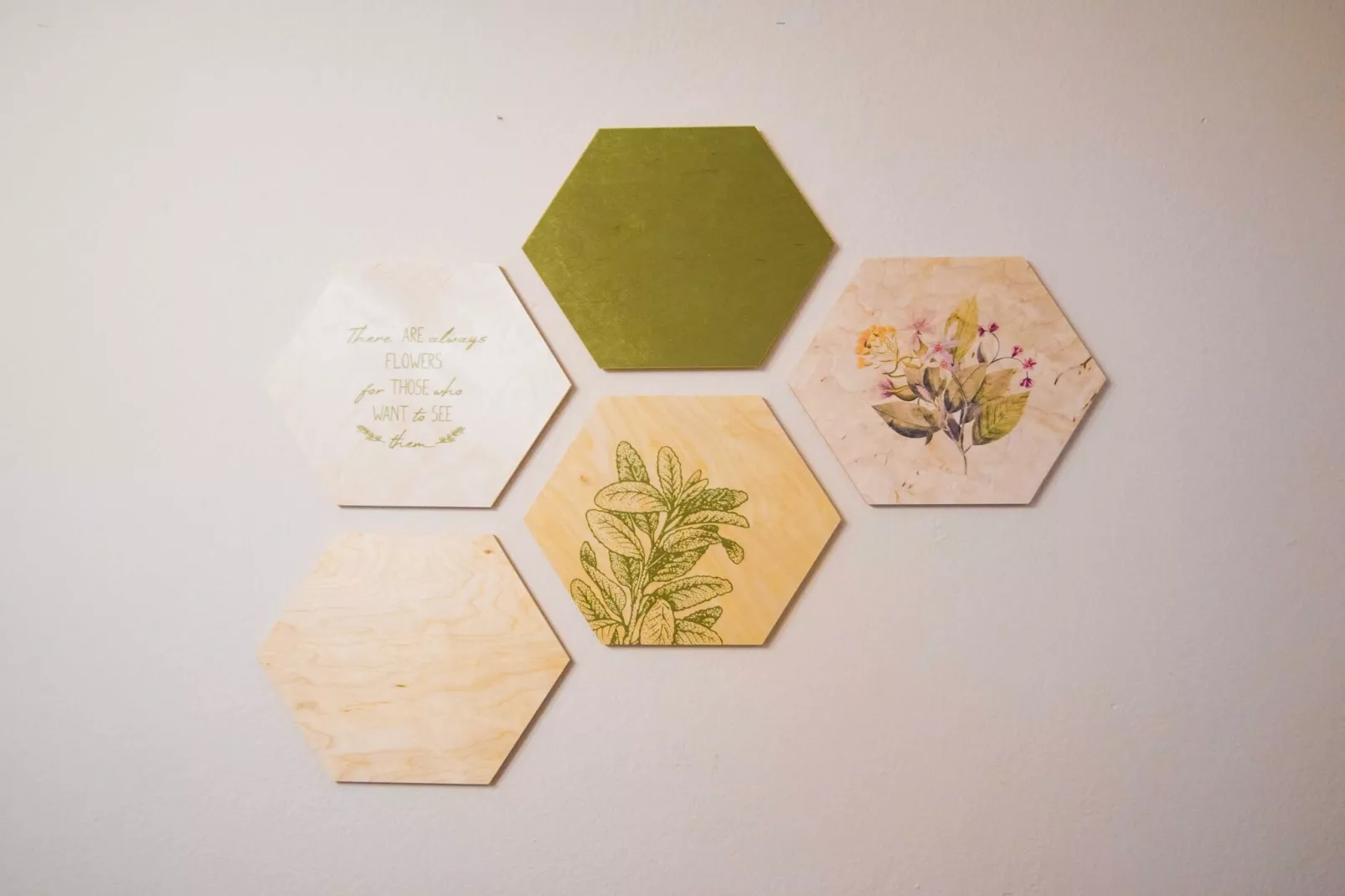 Luce Hilltop Cozy Apartment - Two Bedroom Apartment-Binnen