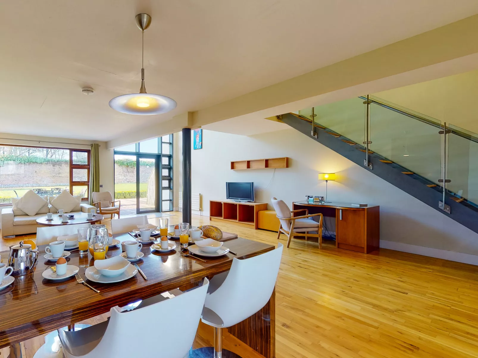 Castlemartyr Lodges (TR4) No 1 (3 Bed)-Binnen