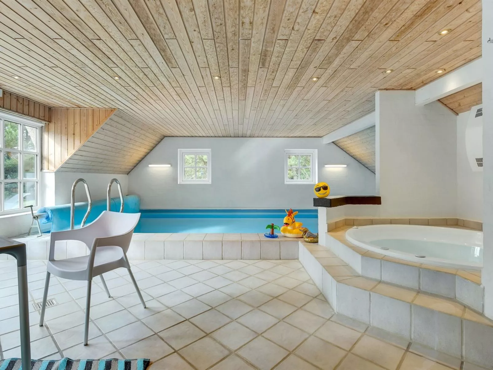 "Alvina" - 3.2km from the sea-Buiten