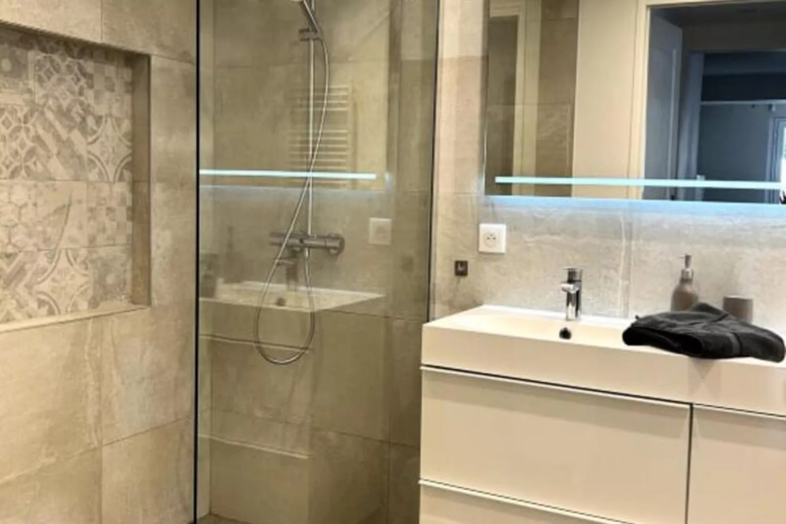 Belle Et Spacieuse Villa - Piscine - Jardin-Niet-getagd