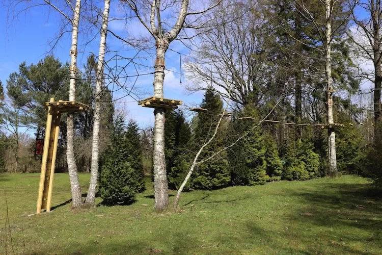 Dom wakacyjny w Sasinie dla max 8 osób-Tuinen zomer