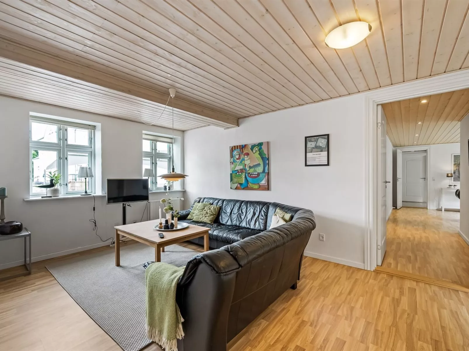 "Edine" - 4.5km from the sea-Binnen