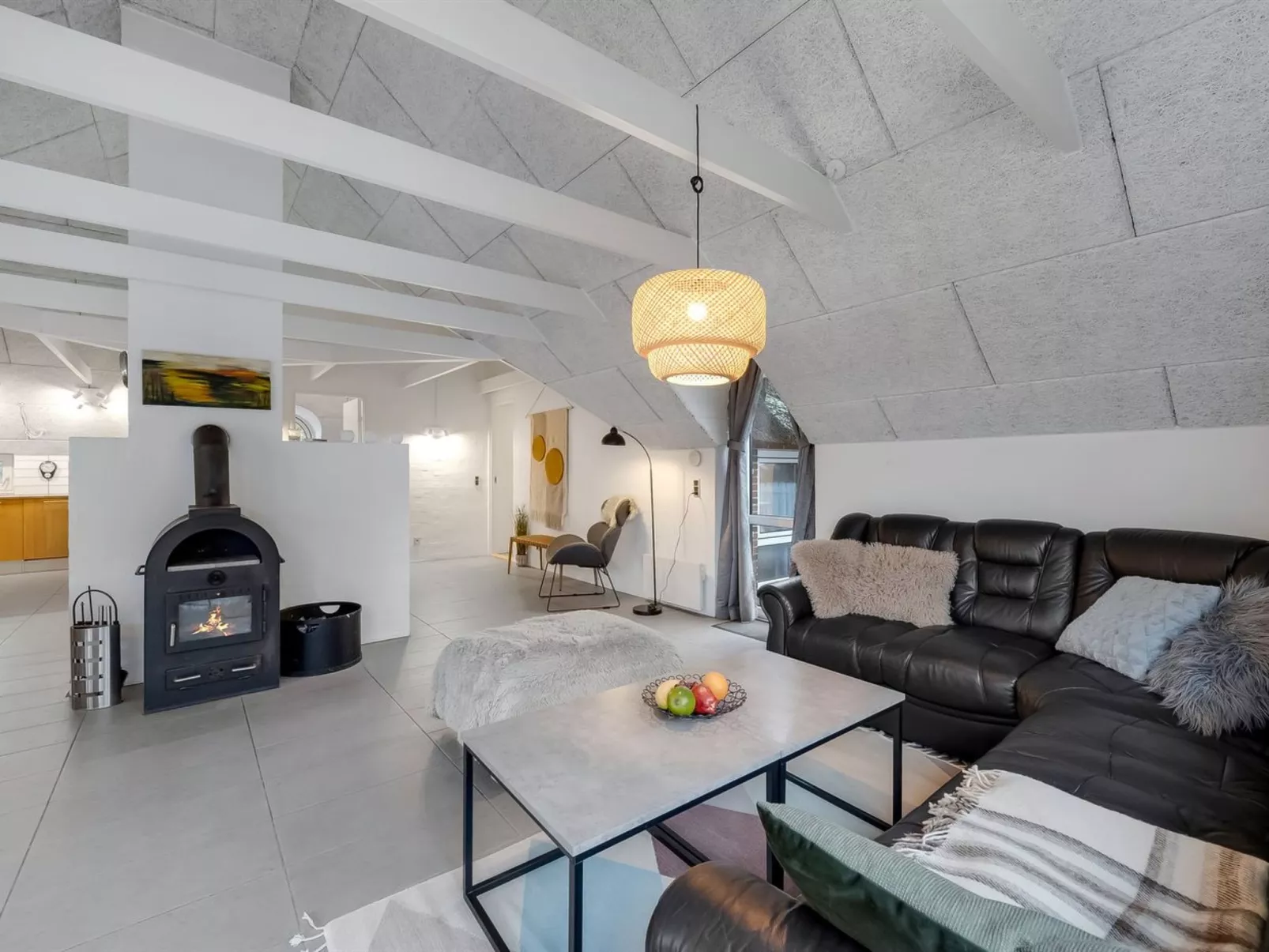 "Severine" -  from the sea-Binnen