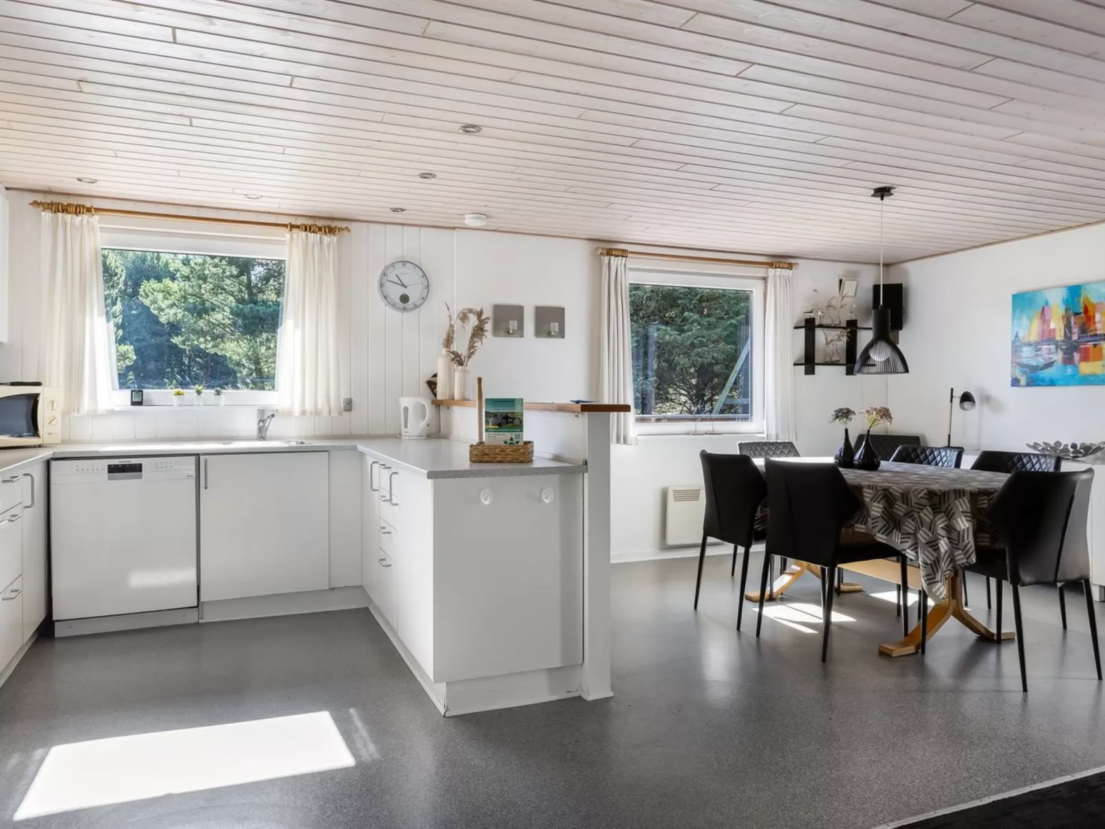 "Maija" - 1.4km from the sea-Binnen