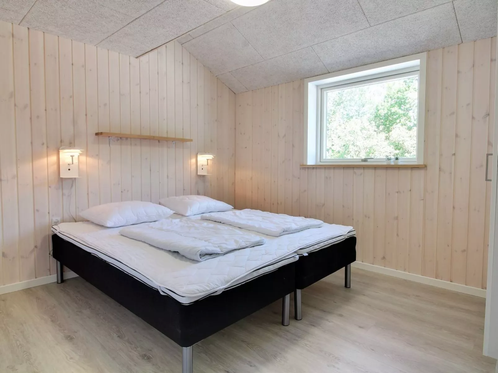 "Tahvo" - 3.3km from the sea-Binnen